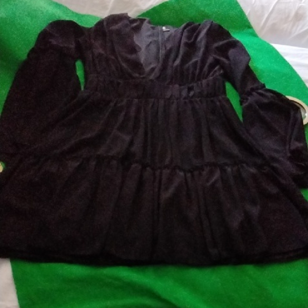 Chic Black Long Sleeve Dress - Picture 5 of 8